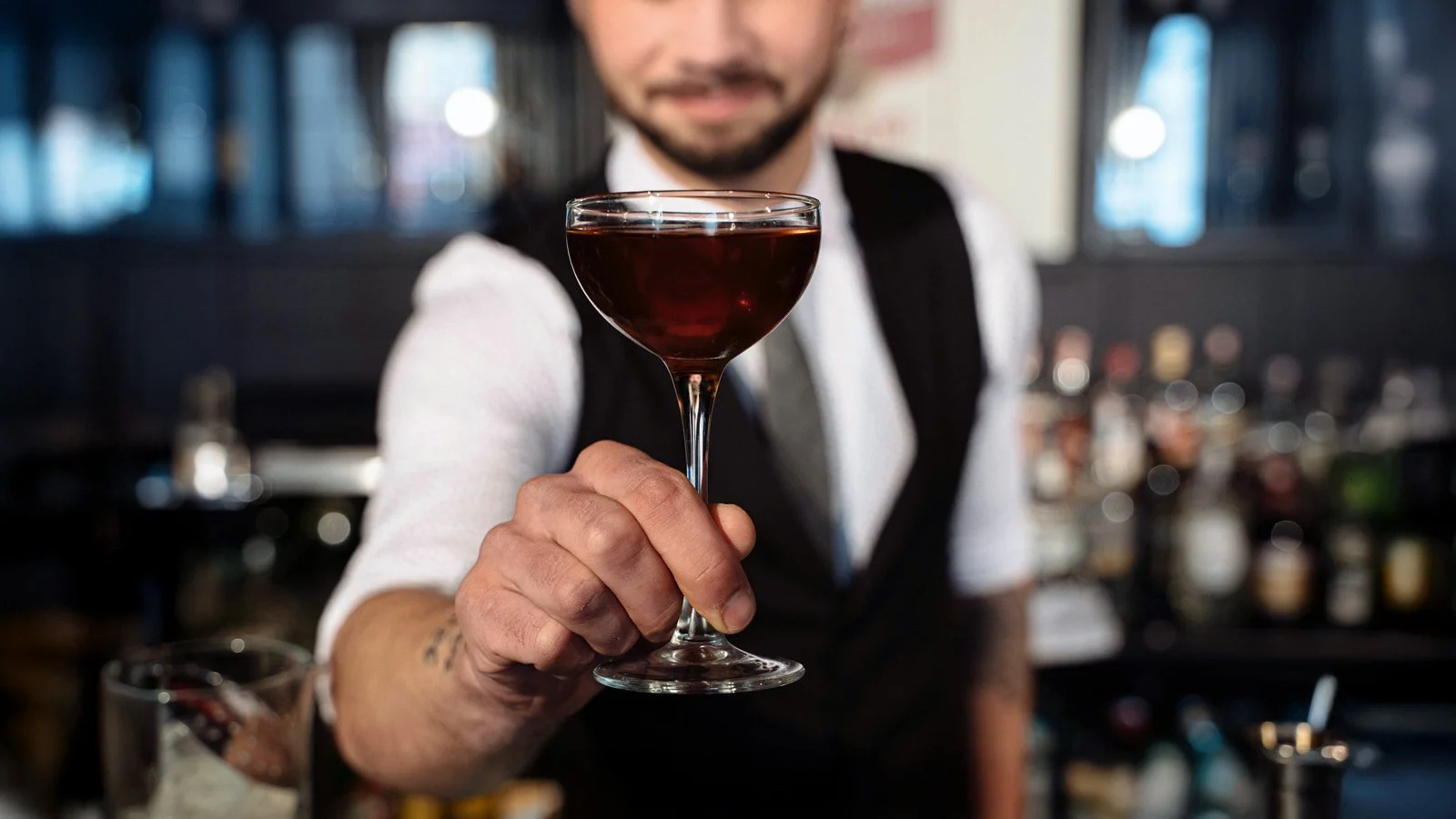 Bar Trends 2025: From Swicy Sips to Wine Bar Renaissance