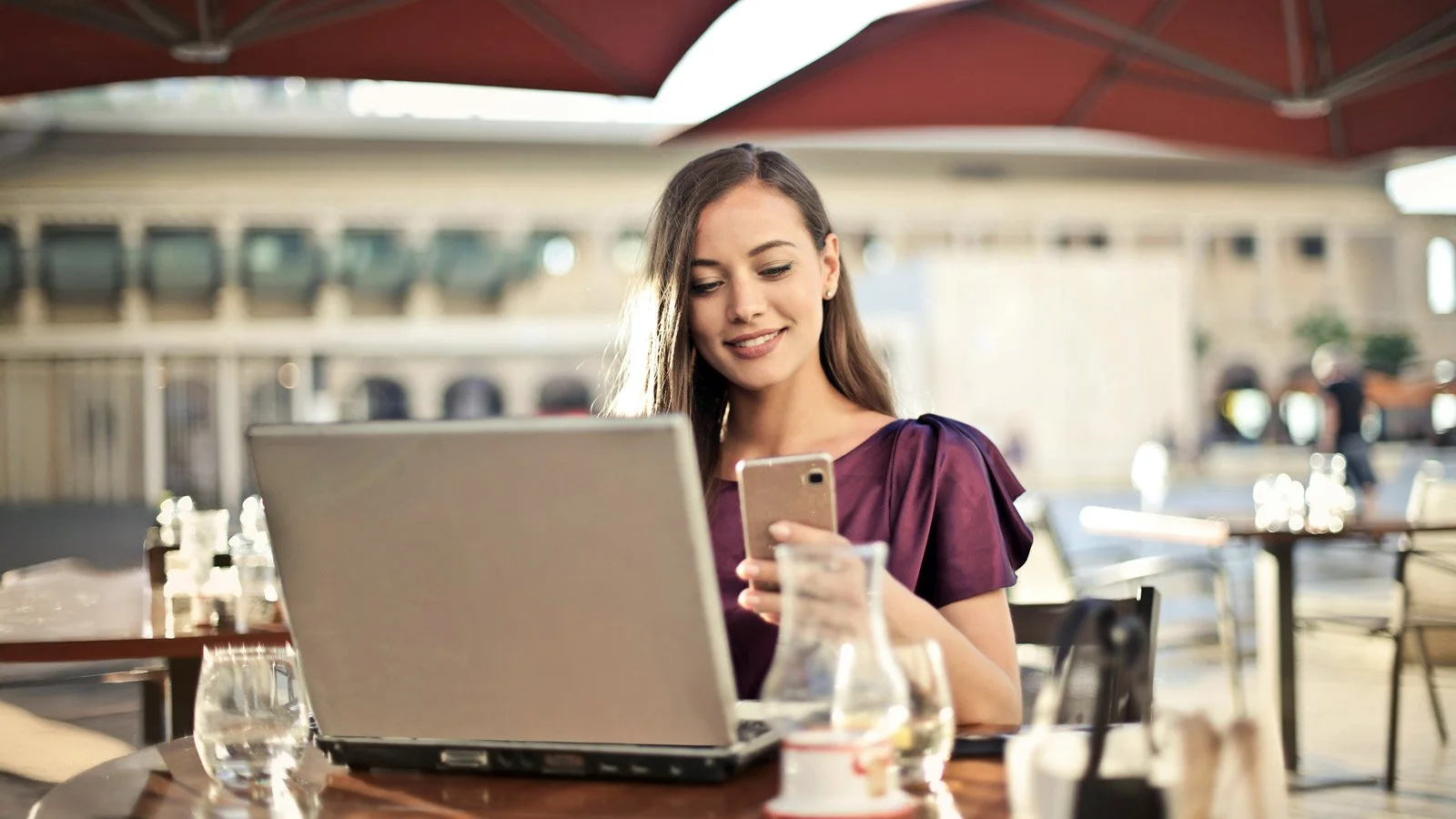 Restaurant Content Marketing vs SEO: Expert Guide 2025