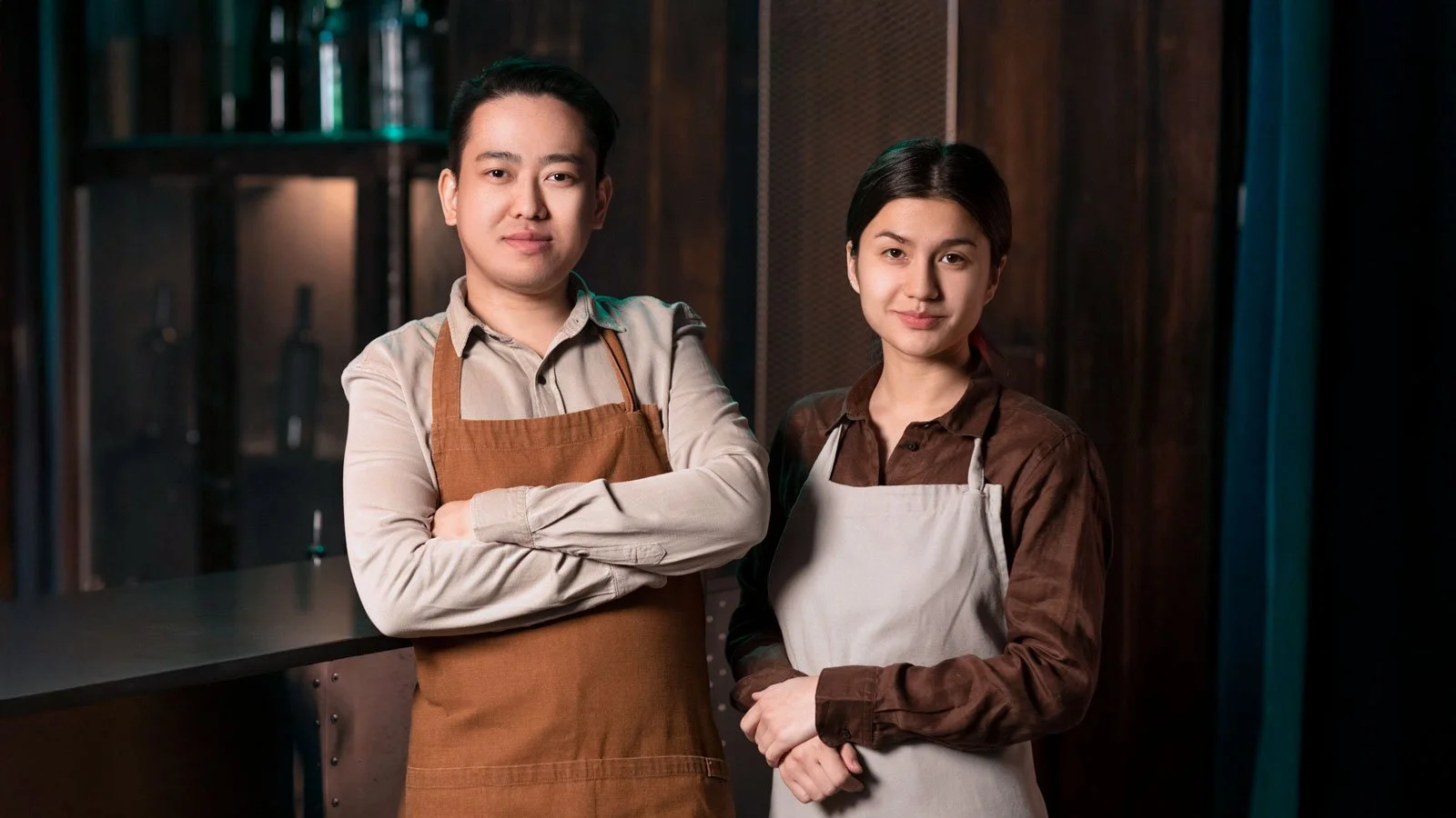 Medium shot people working as bartenders